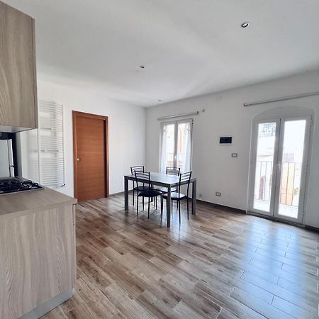 Macario Apartment In The Old Town Bari Bagian luar foto