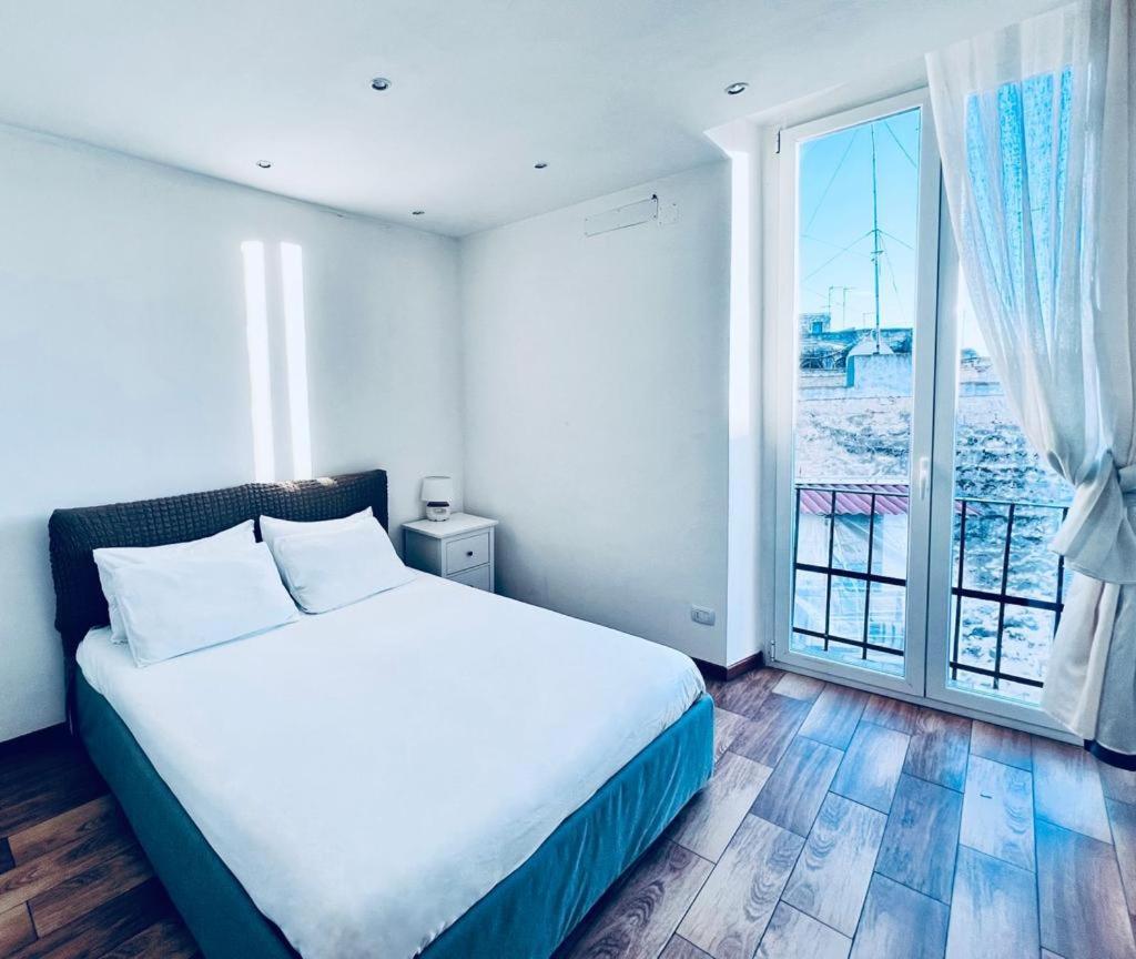 Macario Apartment In The Old Town Bari Bagian luar foto