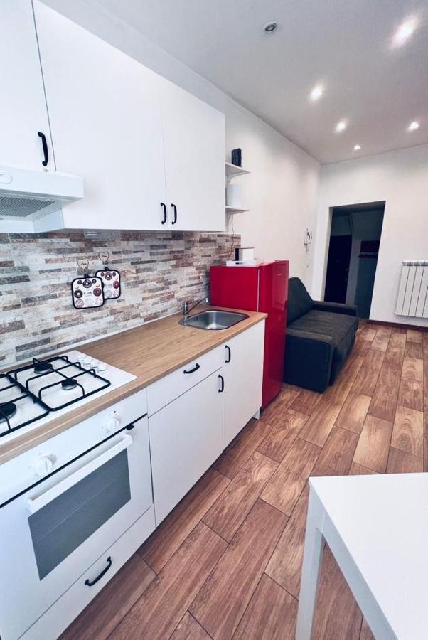 Macario Apartment In The Old Town Bari Bagian luar foto
