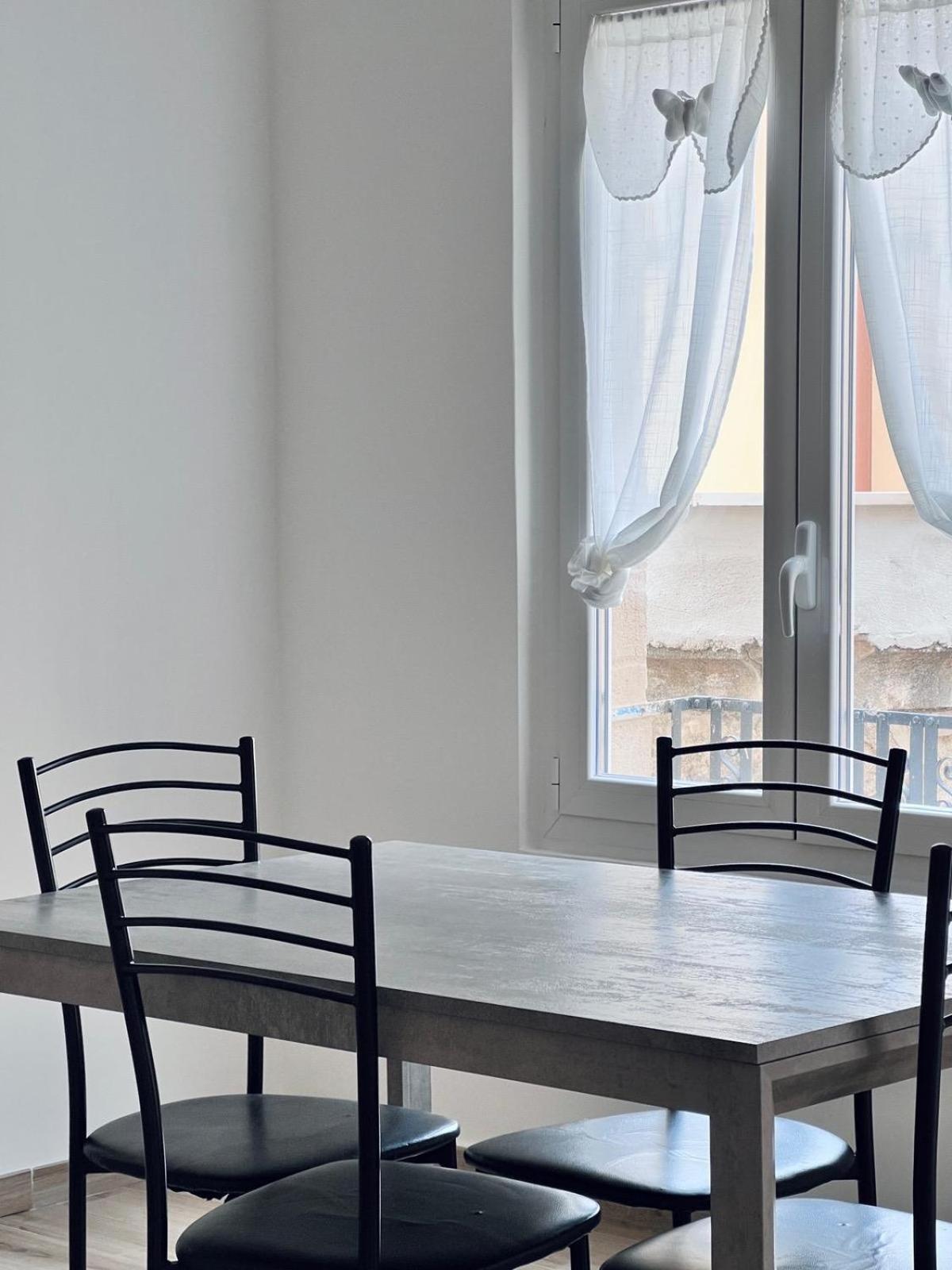 Macario Apartment In The Old Town Bari Bagian luar foto