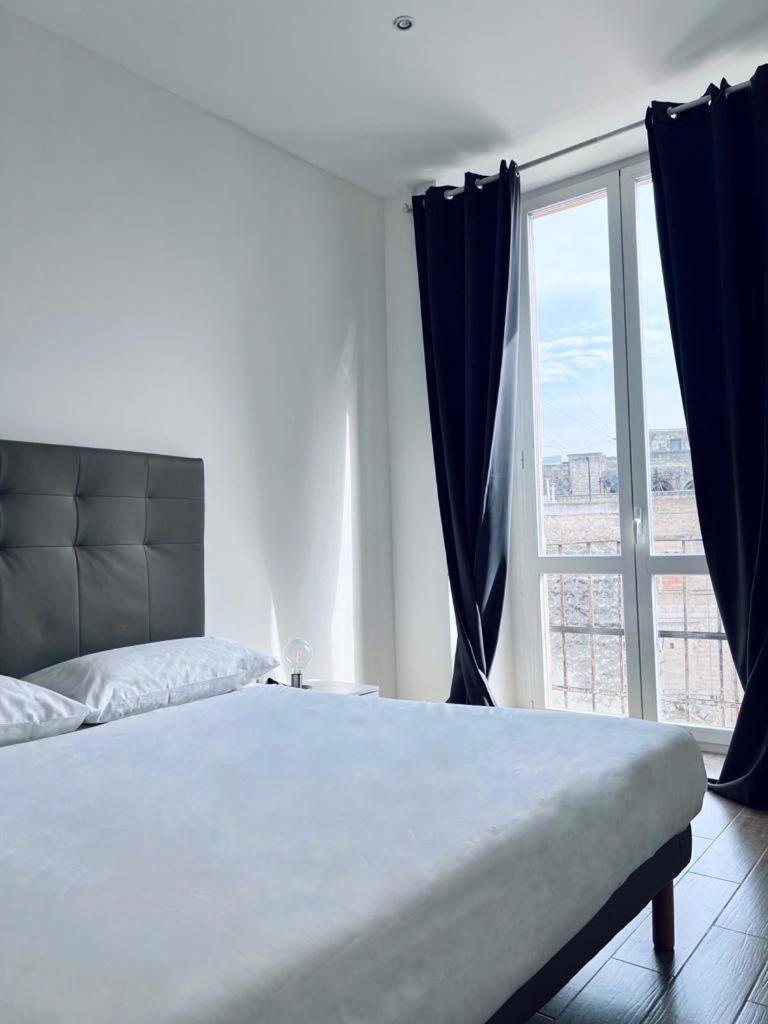 Macario Apartment In The Old Town Bari Bagian luar foto