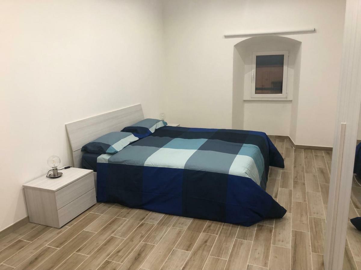 Macario Apartment In The Old Town Bari Bagian luar foto